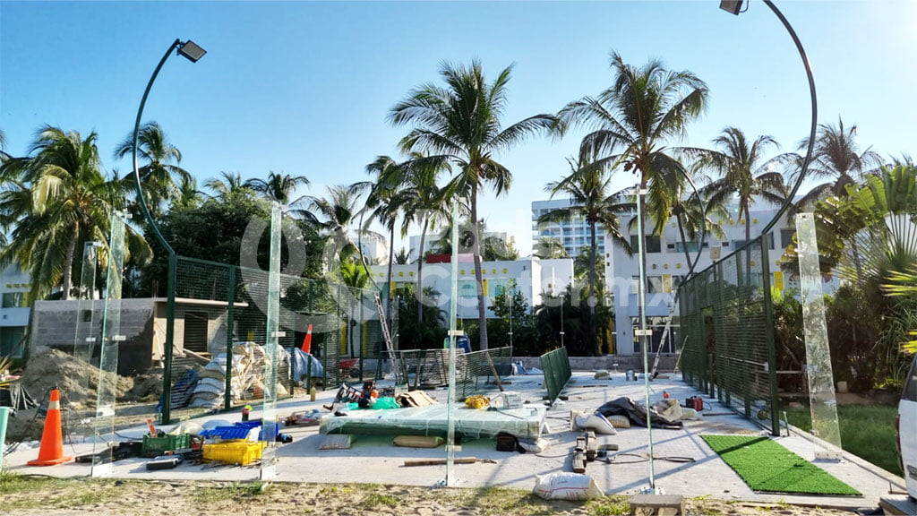 CANCHA DE PADEL SEMIPANORAMICA CONDOMINIO XCARET ACAPILCO GUERRERO