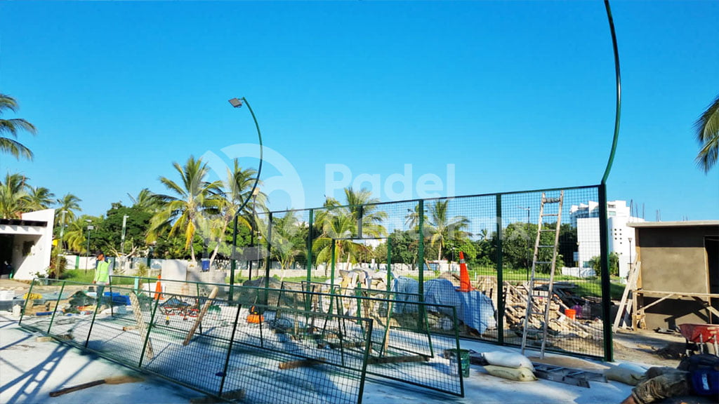 CANCHA DE PADEL SEMIPANORAMICA CONDOMINIO XCARET ACAPILCO GUERRERO