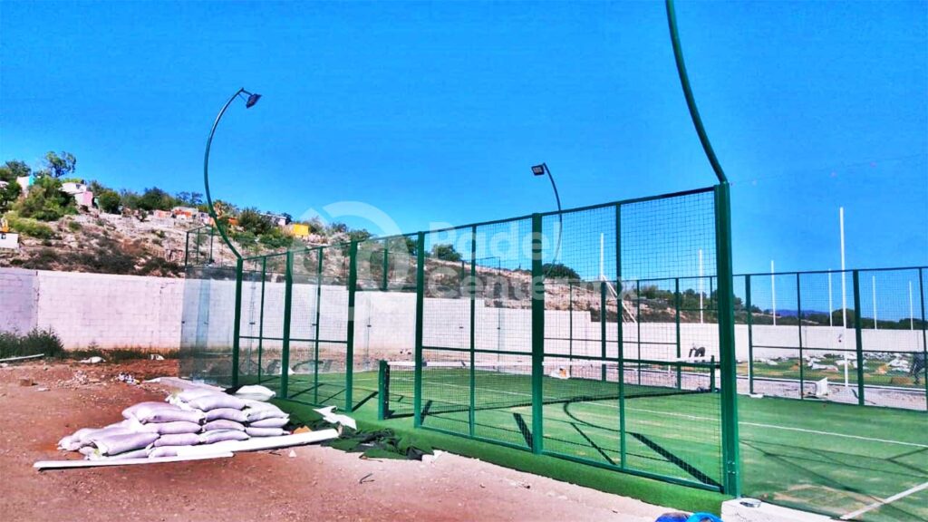 FRACC-SANTA-ELENA-ARTEAGA-COAHUILA-PADEL-SEMIPANORAMICA