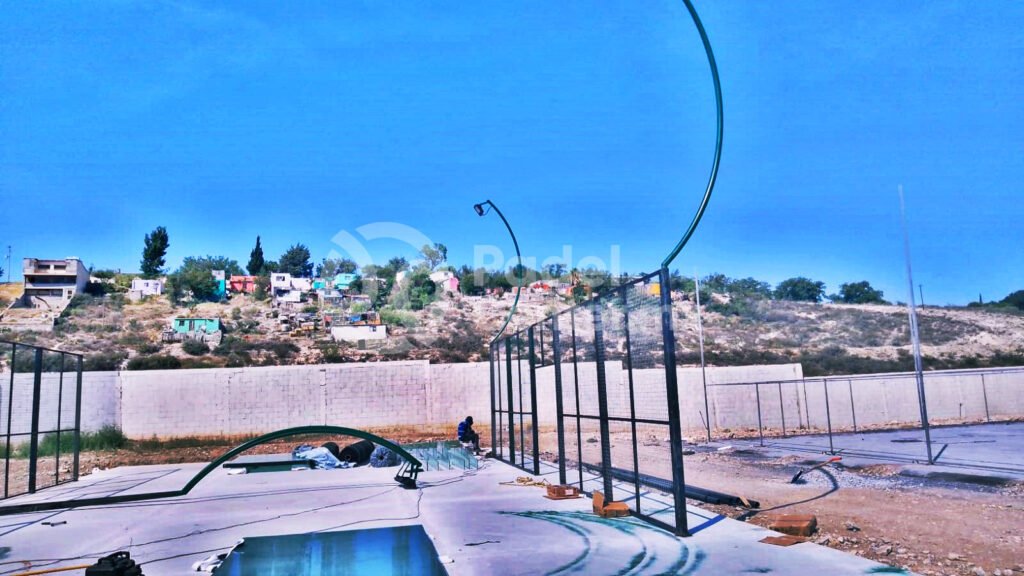 FRACC-SANTA-ELENA-ARTEAGA-COAHUILA-PADEL-SEMIPANORAMICA