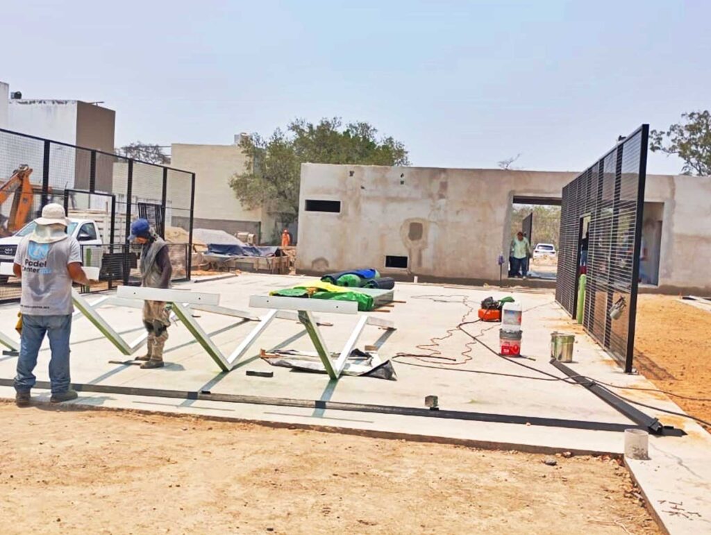 CONSTRUCTORA-JESAS-CANCHAS-DE-PADEL