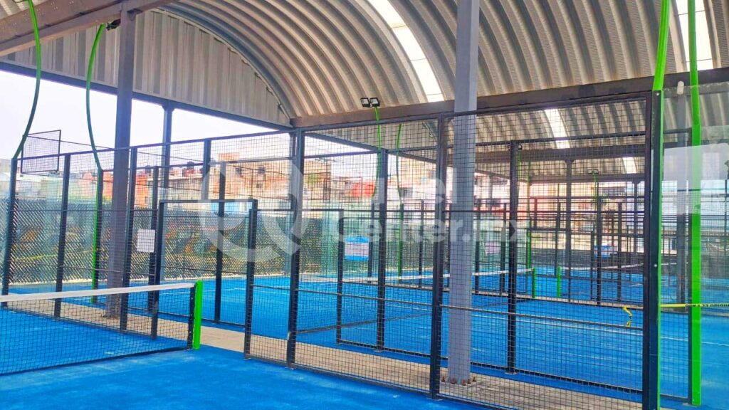 4-canchas-de-padel-semipanoramicas