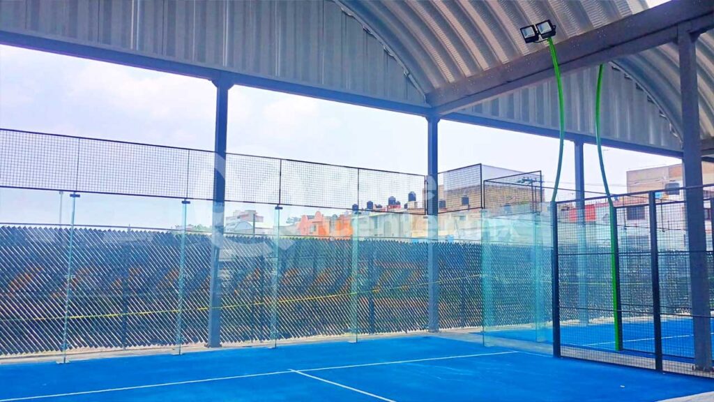 4-canchas-de-padel-semipanoramicas