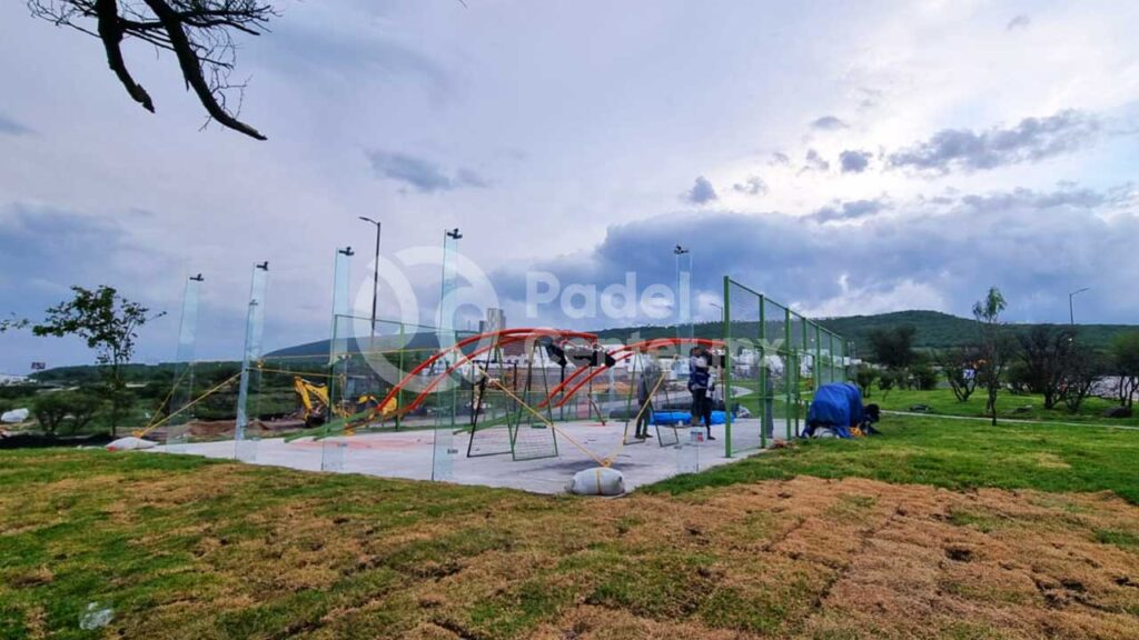 Construccion-de-1-CANCHA DE-PADEL-SEMIPANORAMICA-QUERETARO-01