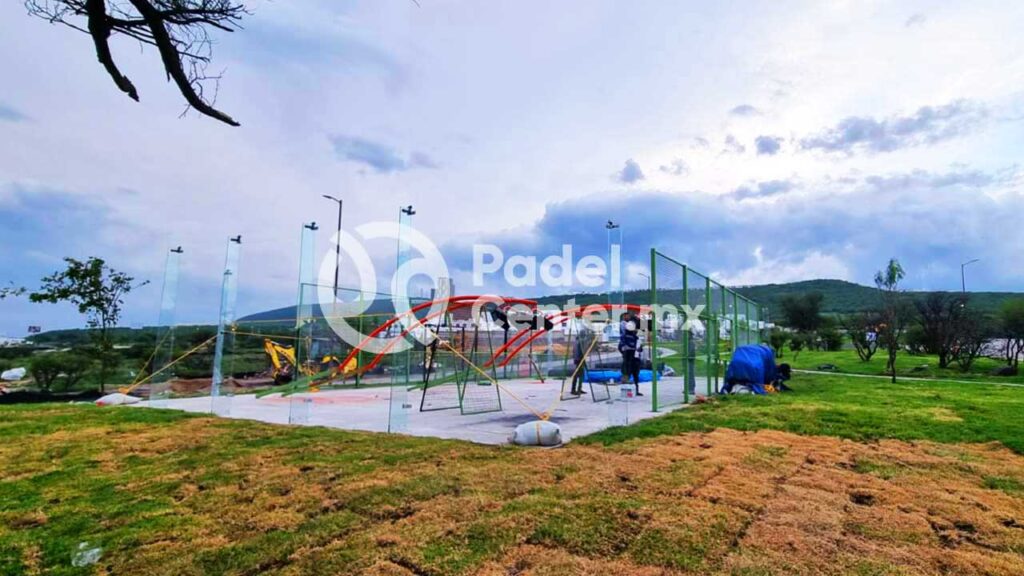 Construccion-de-1-CANCHA-DE-PADEL-SEMIPANORAMICA-QUERETARO