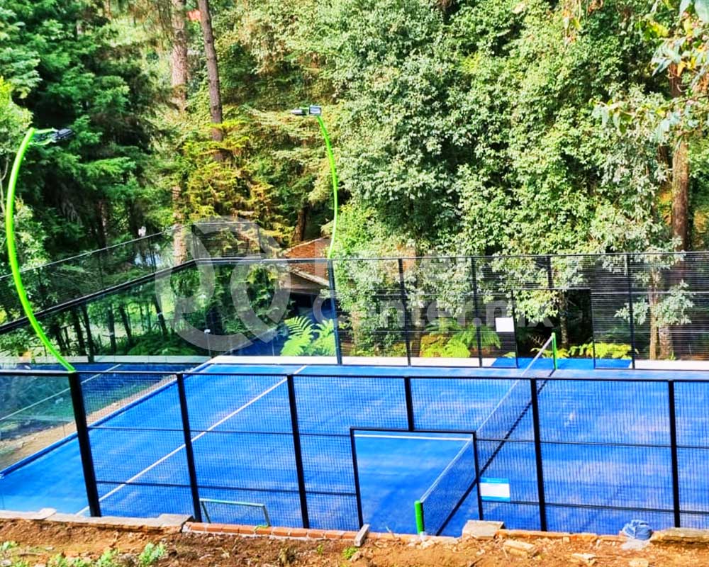 CANCHA-DE-PADEL-PANORAMICA-PASTO-AZUL